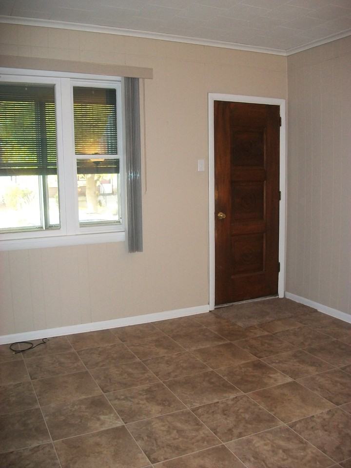 125 Poplar St #125 - Photo 5 of 7