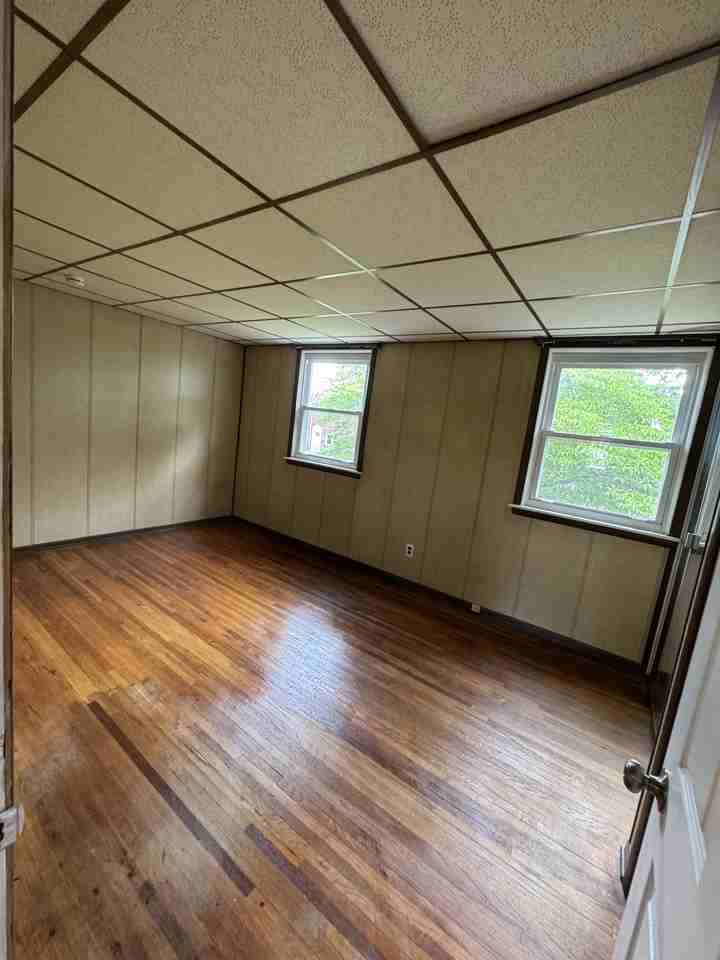 1936 Lakeview Rd #NA - Photo 5 of 10