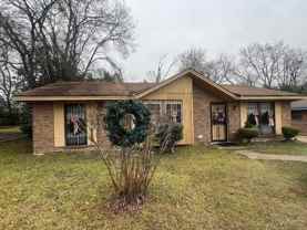 4025 Edge Hill Ln - Photo 1 of 1