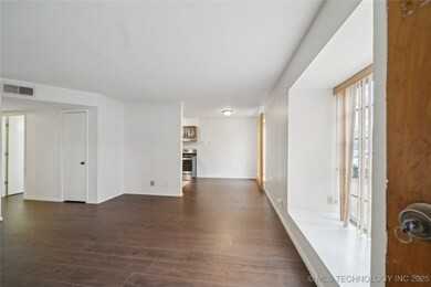 4664 E 68th St #195 - Photo 6 of 13