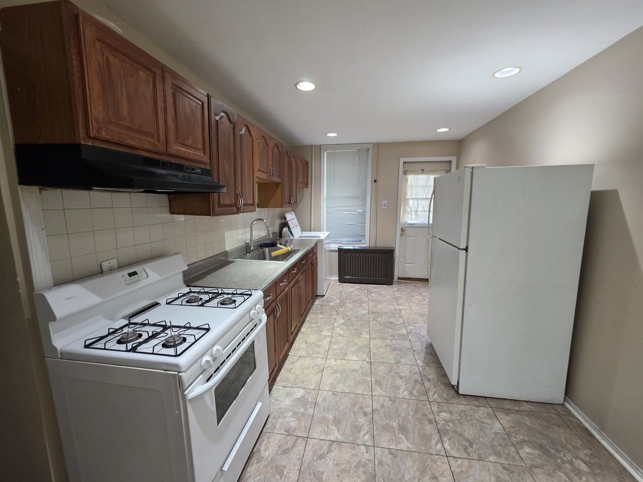 17 Orient Ave #1stFL - Photo 2 of 16