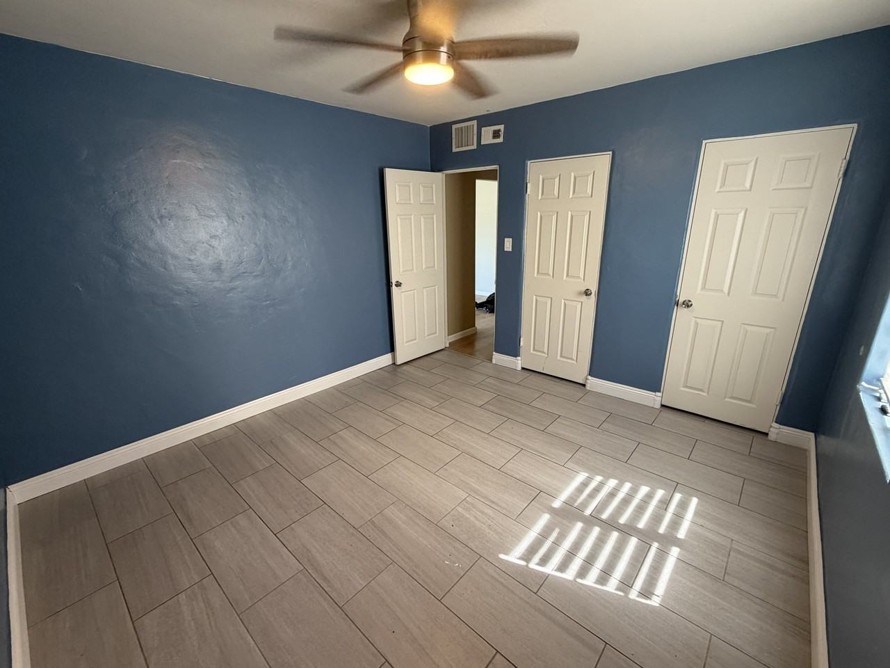 537 W Mariposa St #NA - Photo 4 of 10