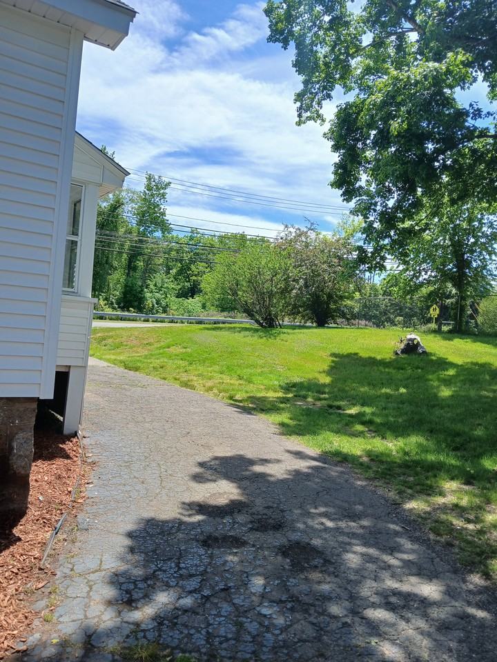 293 Foxon Rd #NA - Photo 3 of 16
