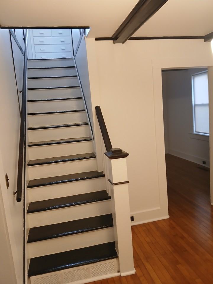 293 Foxon Rd #NA - Photo 6 of 16