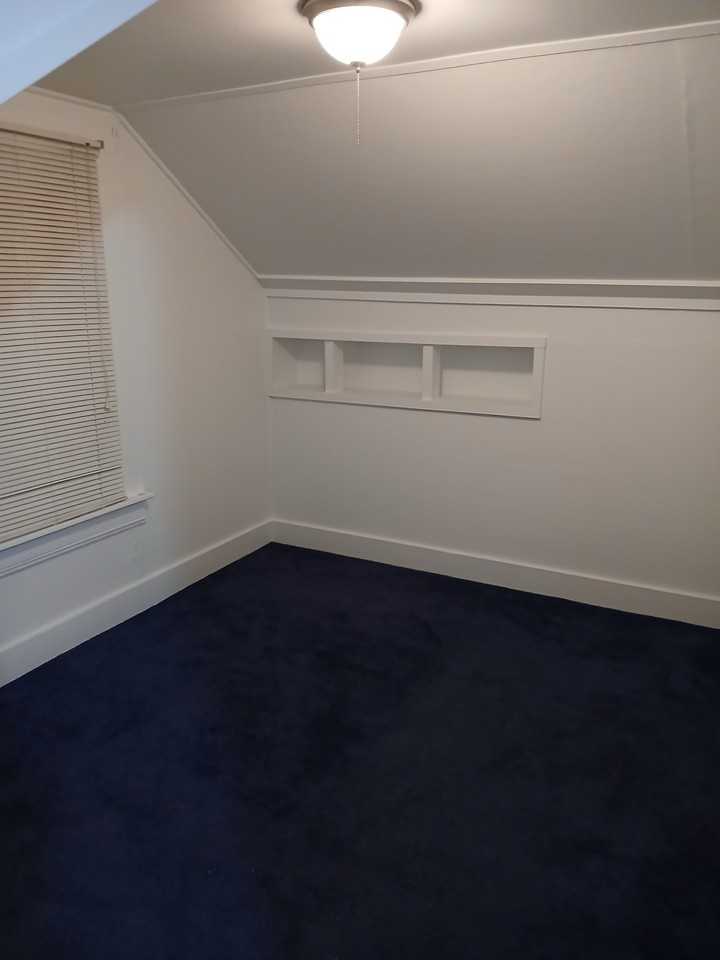 293 Foxon Rd #NA - Photo 7 of 16