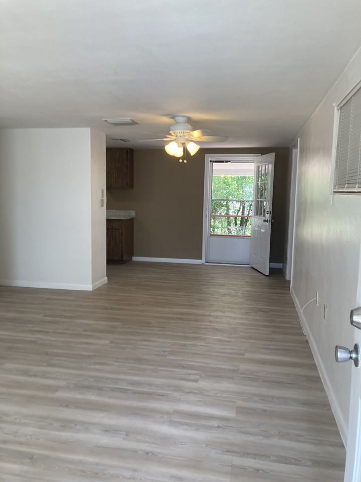 7 Donna Ct #NA - Photo 4 of 28