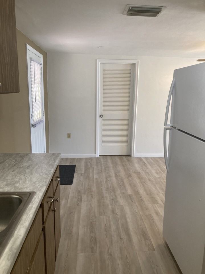 7 Donna Ct #NA - Photo 7 of 28