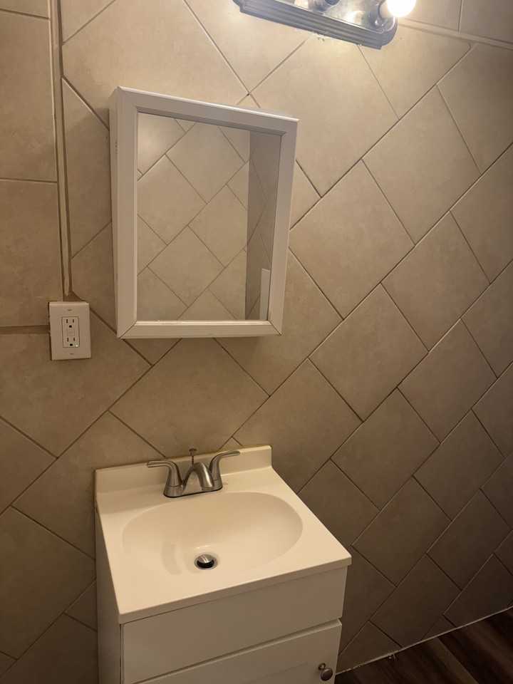 506 N Queen St #2 - Photo 5 of 7