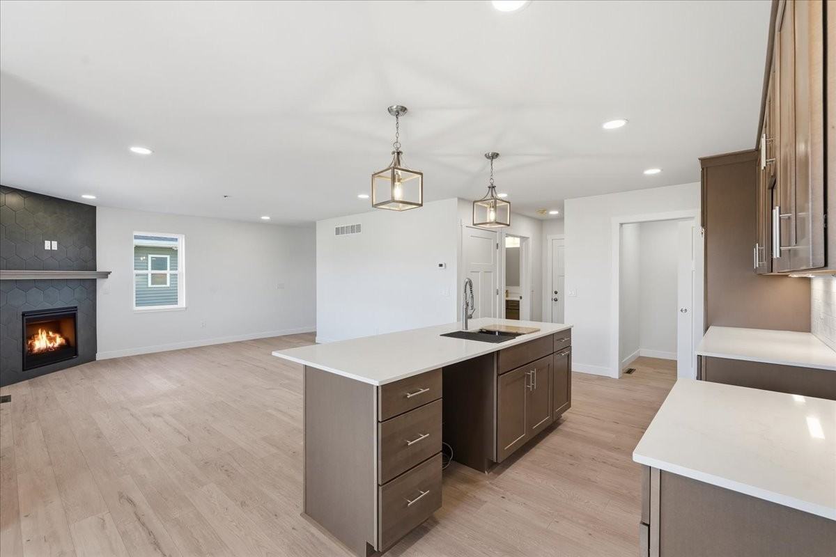 992 Bell Cir - Photo 5 of 16