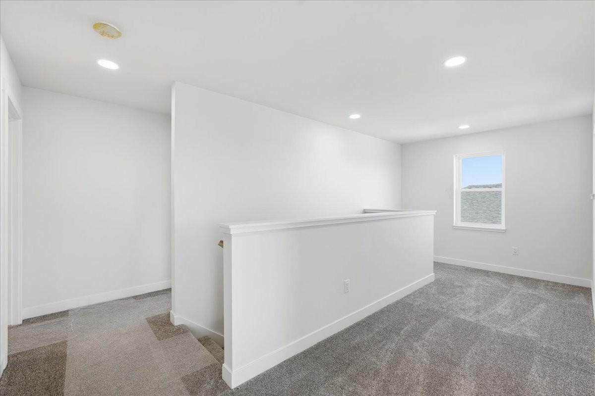 992 Bell Cir - Photo 7 of 16
