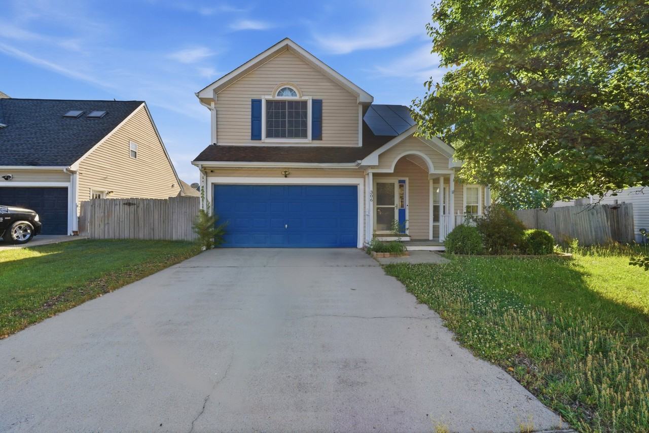 306 Gauntlet Way