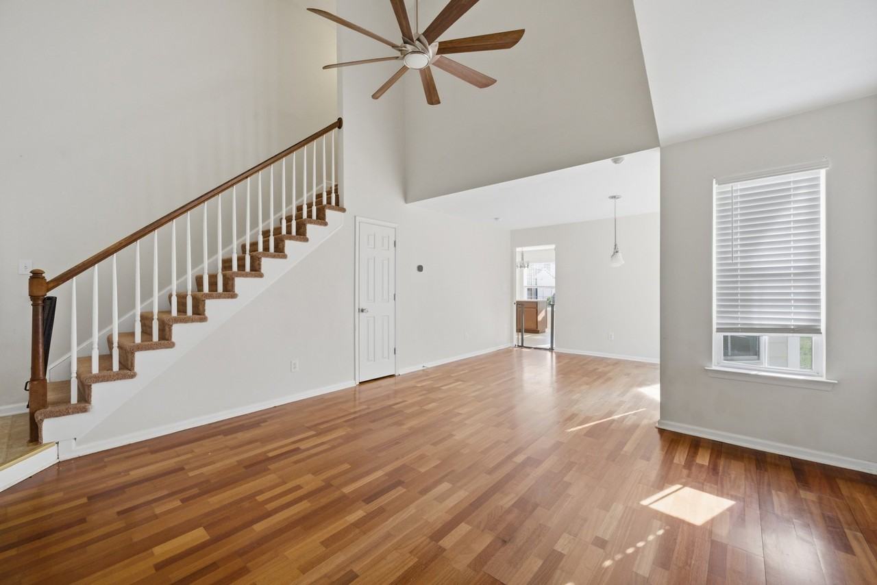 306 Gauntlet Way - Photo 6 of 36