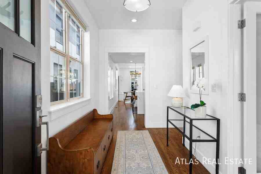 1194 S Lincoln St - Photo 3 of 34
