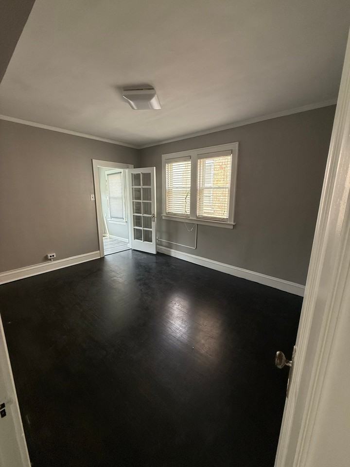 1822 Ridgeland Ave #2 - Photo 7 of 8