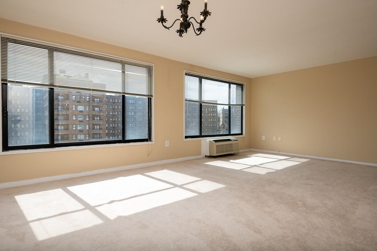 2501 Calvert St Nw #604 - Photo 4 of 18