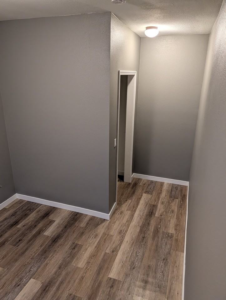 147 S Broadway #3 - Photo 6 of 9