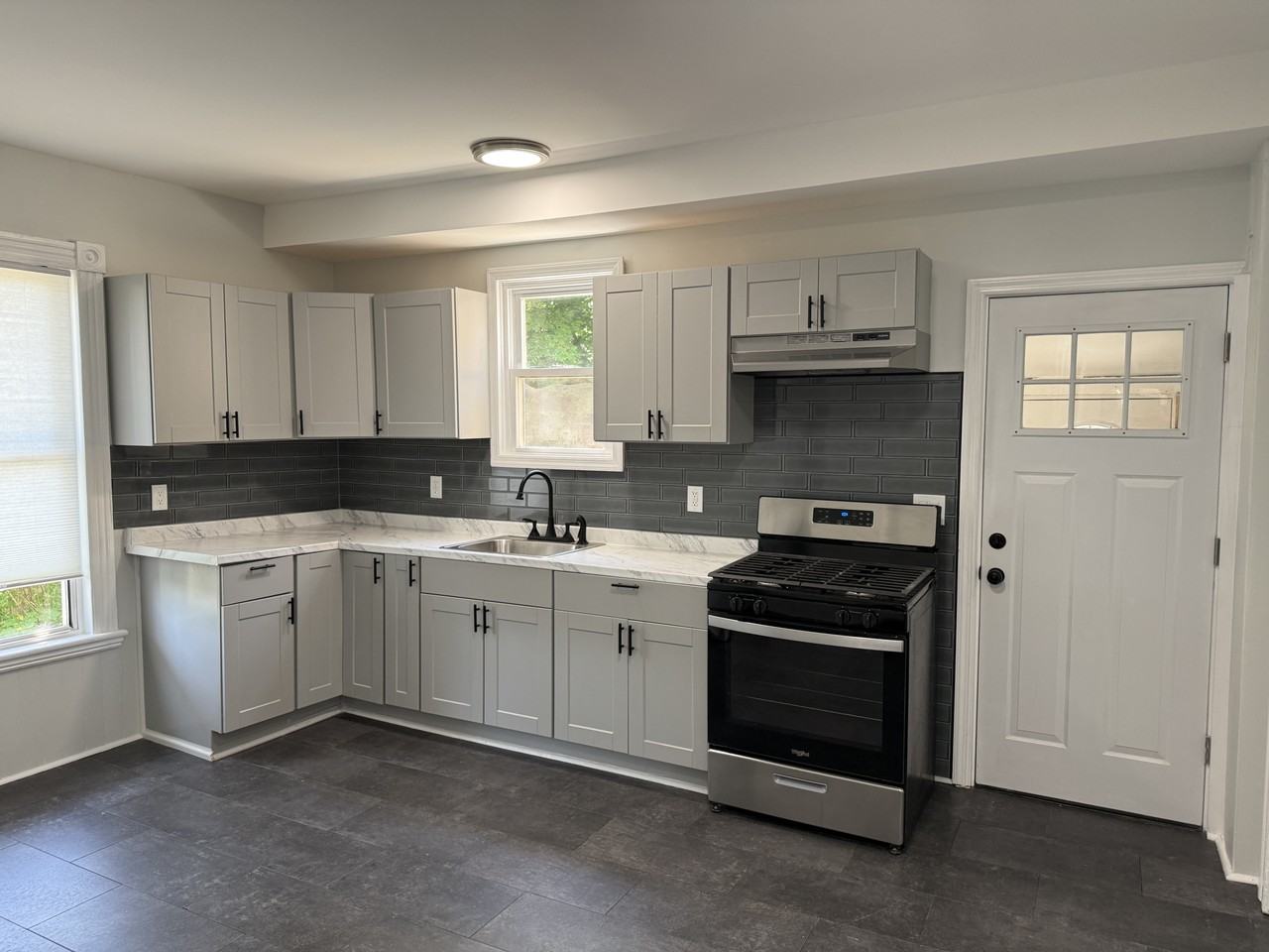 54 South St #NA - Photo 3 of 11