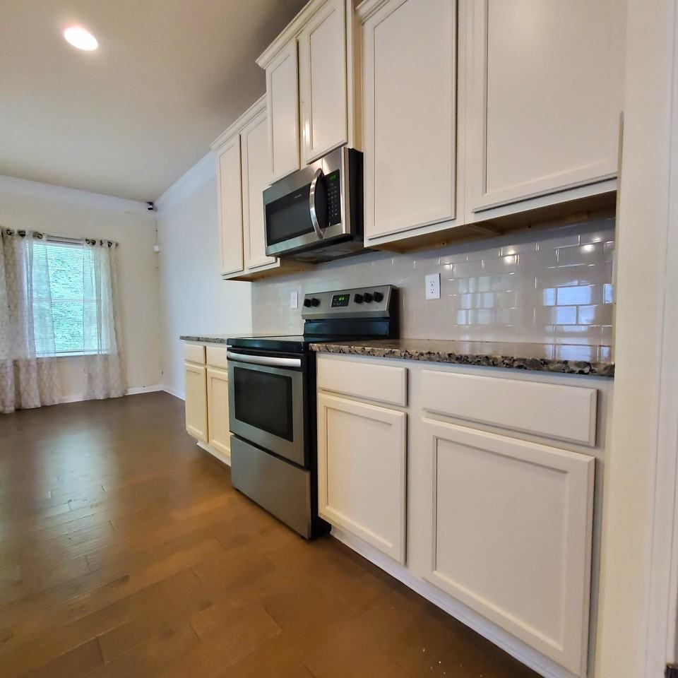 4524 Grenadine Cir - Photo 4 of 16