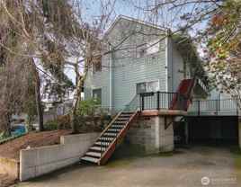 9741 Woodlawn Ave N - Photo 1 of 1