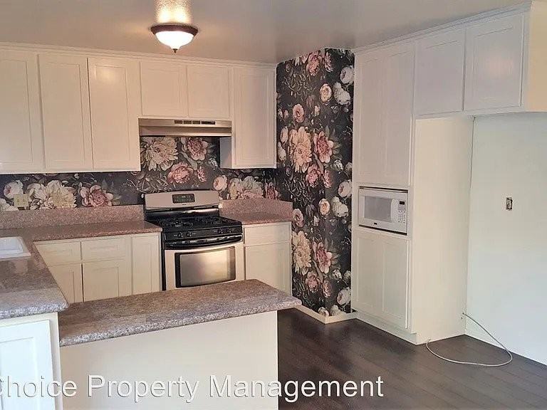 6046 Martinez Ave - Photo 3 of 4