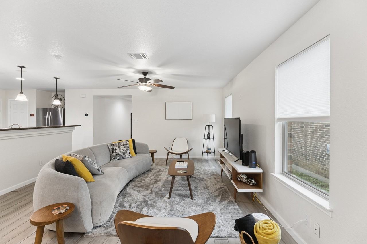 903 Spello Cir - Photo 4 of 20