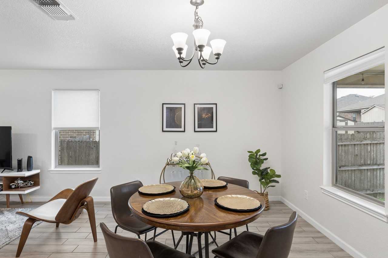 903 Spello Cir - Photo 5 of 20