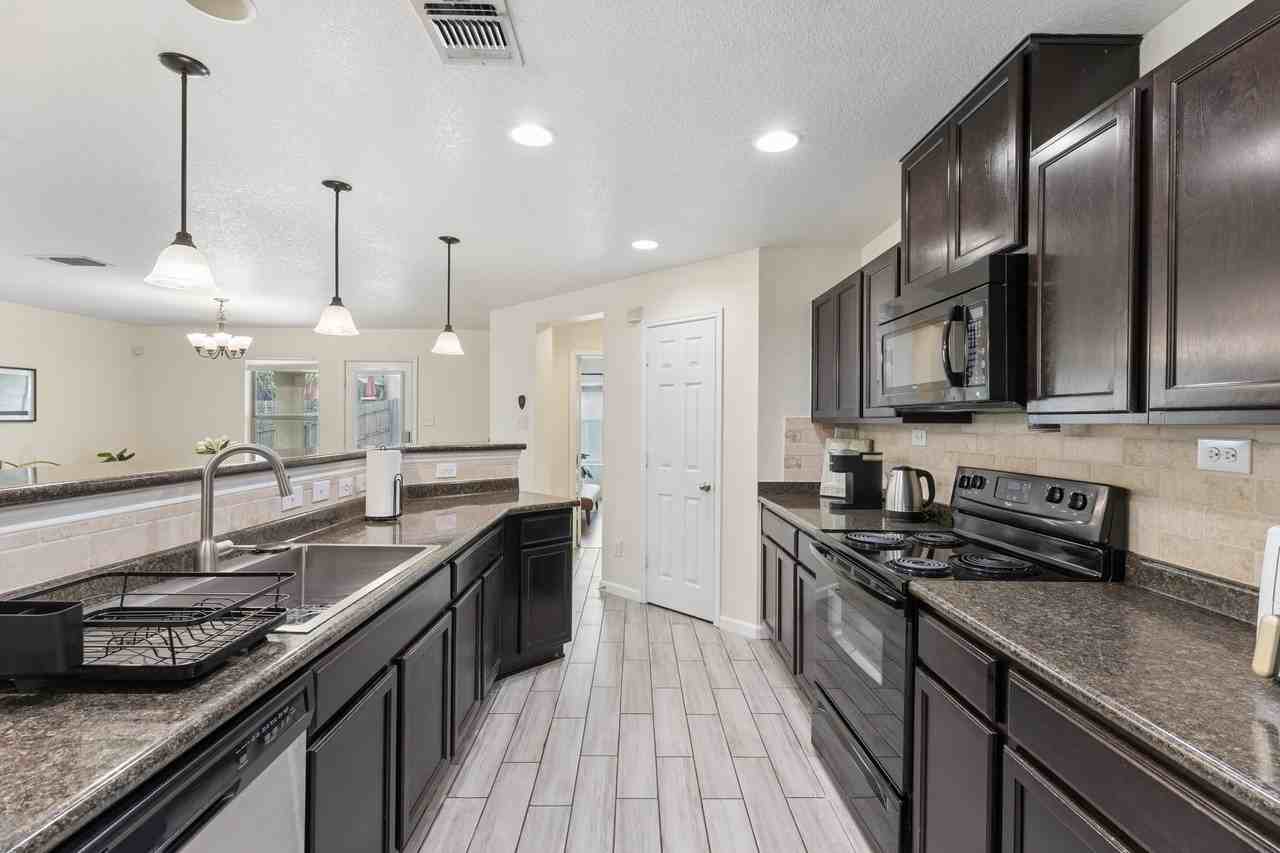 903 Spello Cir - Photo 6 of 20