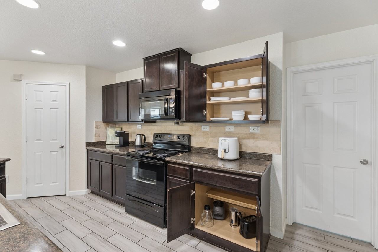 903 Spello Cir - Photo 7 of 20