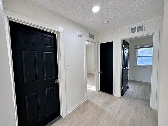 7283 Packard Ave - Photo 3 of 7