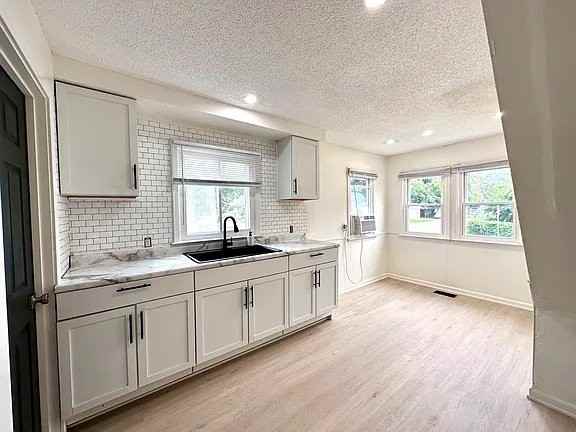7283 Packard Ave - Photo 6 of 7