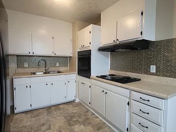 4472 Richard Rd - Photo 3 of 6