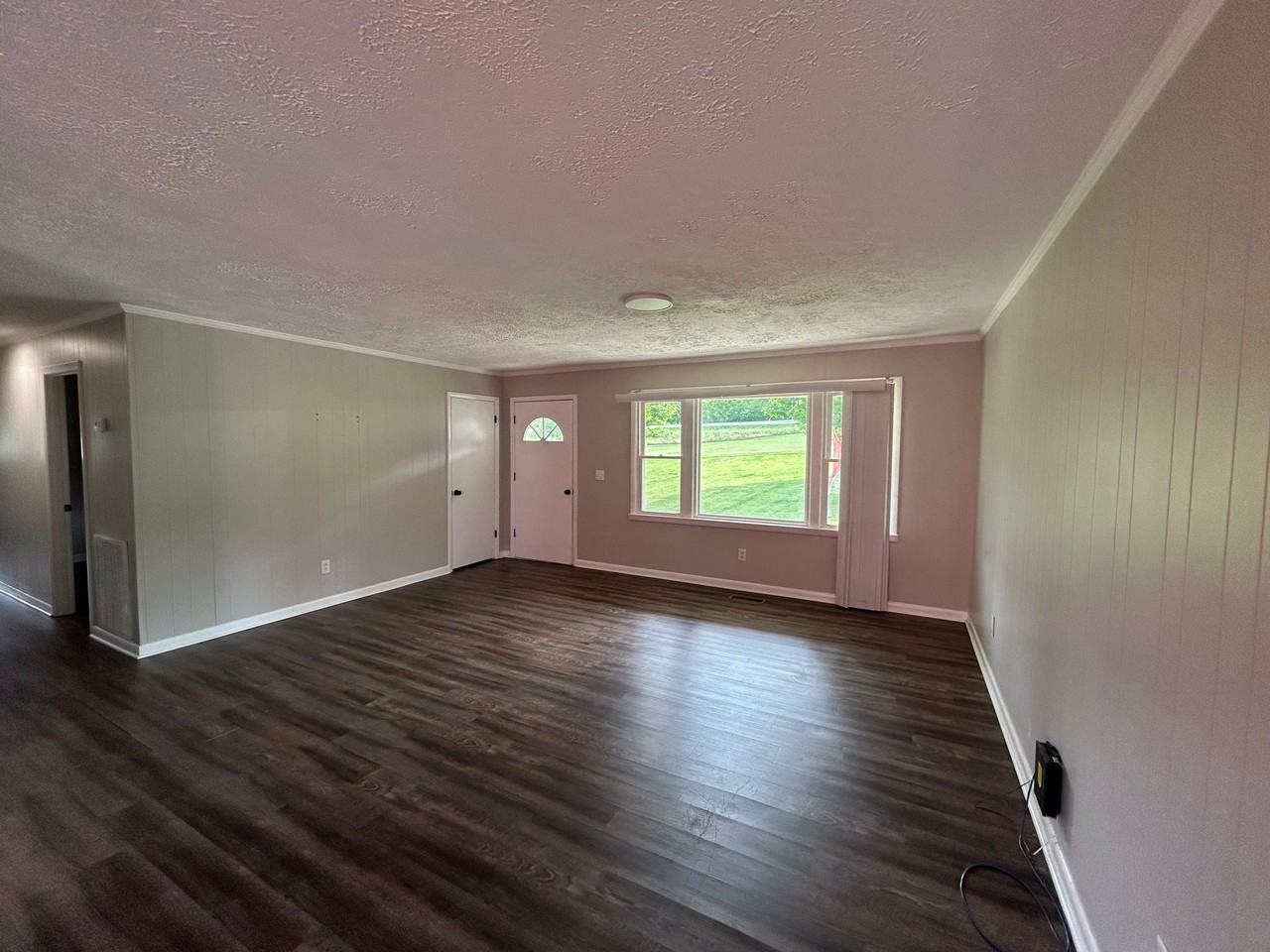 147 Riddleton Cir - Photo 3 of 14