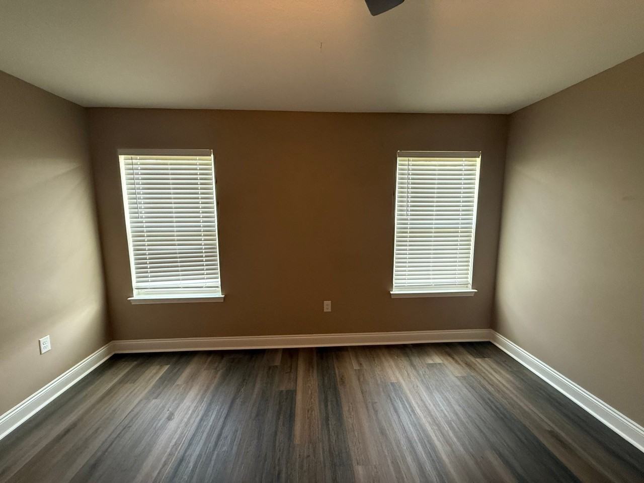 4624 Dove Way - Photo 2 of 10