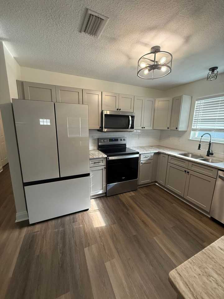 4624 Dove Way - Photo 7 of 10