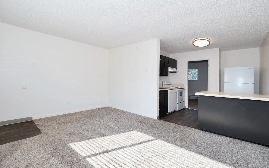 3027 Se 20th Ave #3027 - Photo 4 of 10