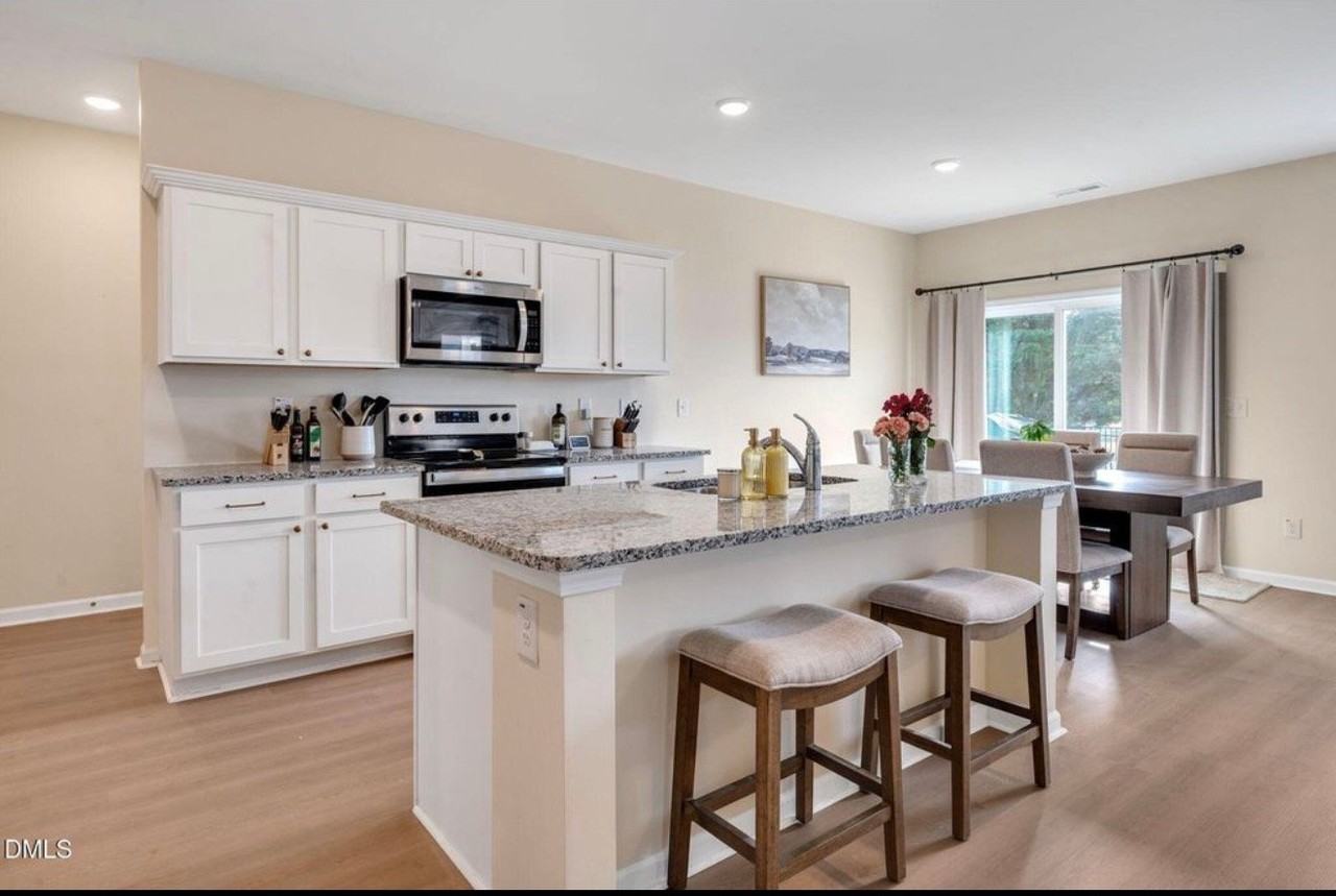 43 Molly Mac Ln - Photo 3 of 13