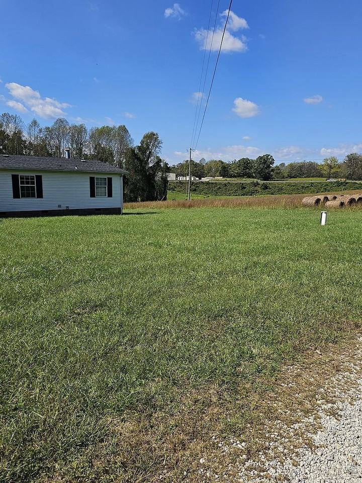 188 Ross Rd - Photo 2 of 20