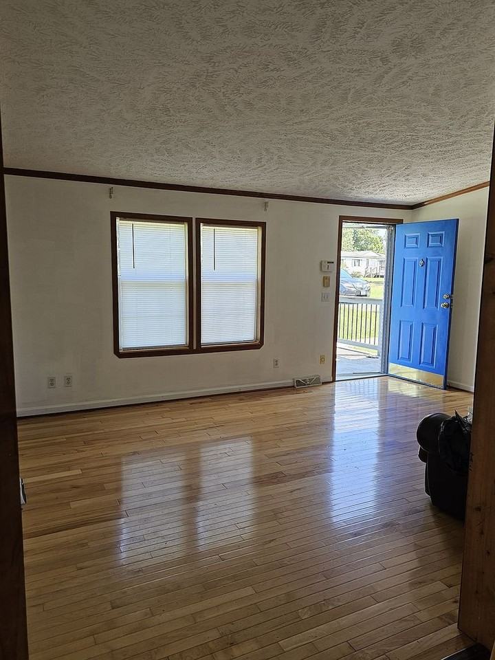 188 Ross Rd - Photo 4 of 20