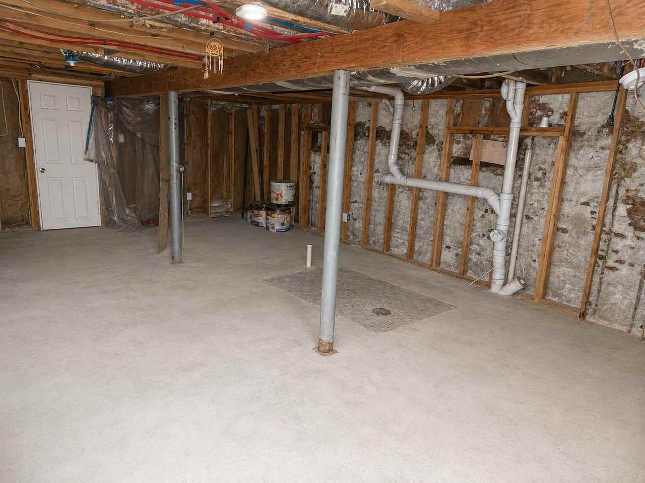 103 S 6th St #1 - Photo 7 of 7