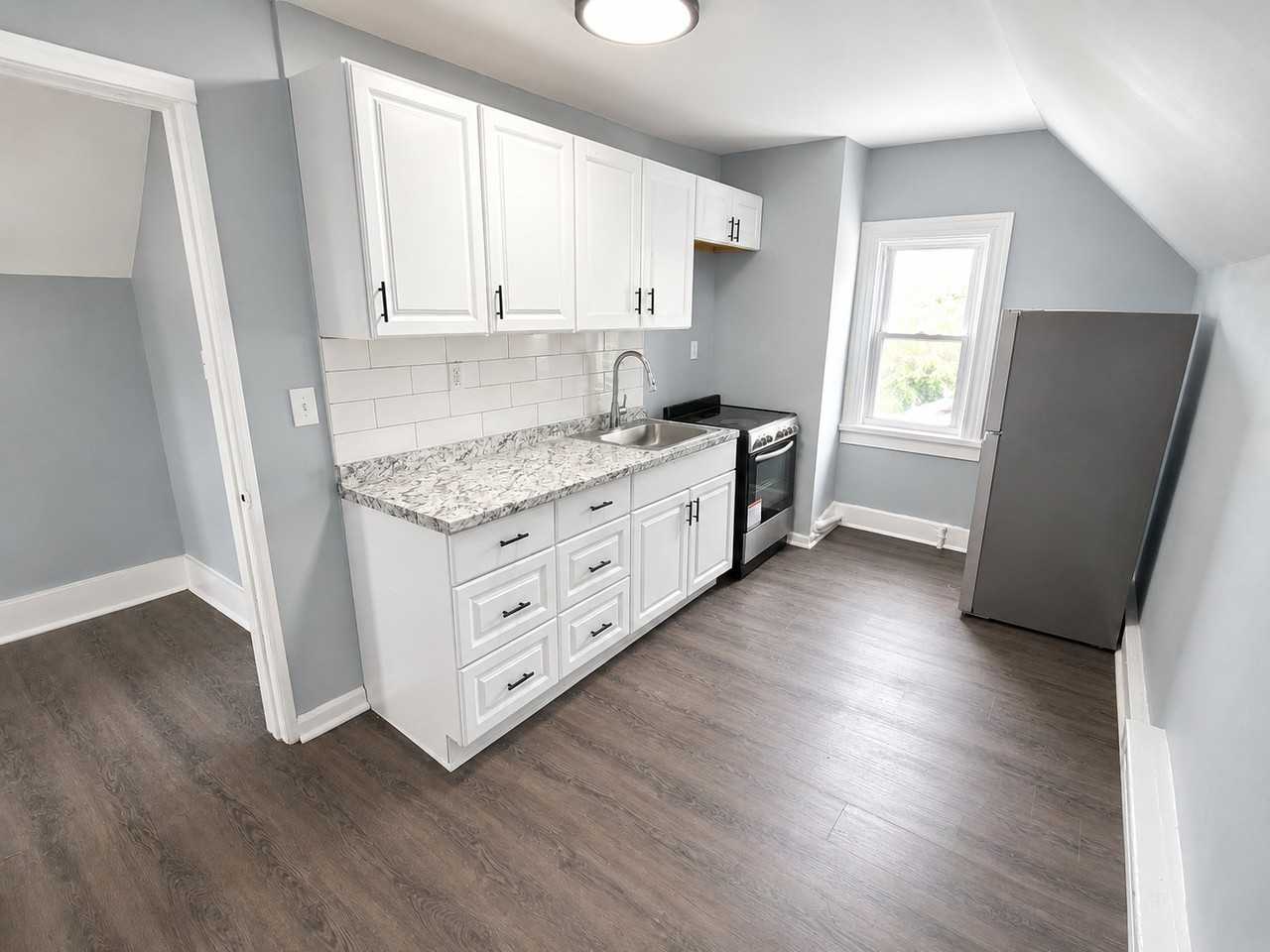145 Fairmount Ave #3 - Photo 3 of 6