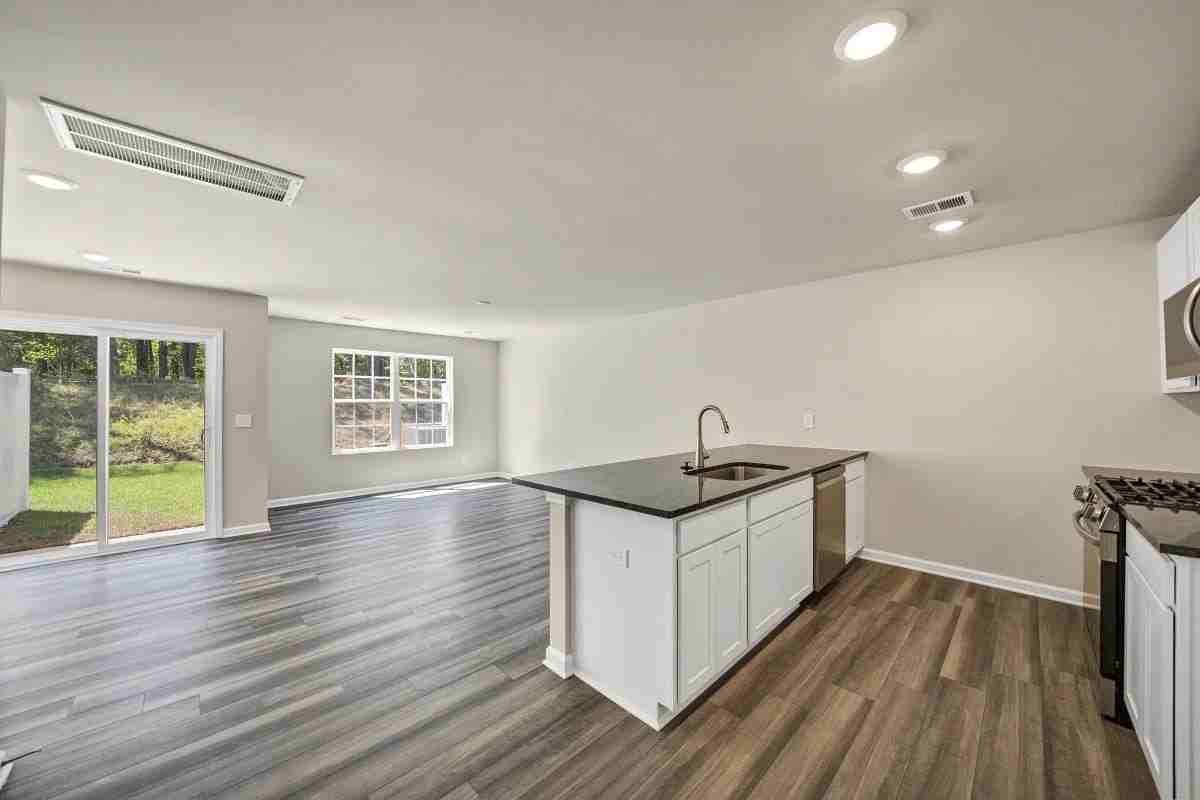 109 Rose Park Ct #C - Photo 5 of 18