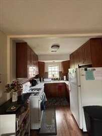 161 Lake Shore Rd #3