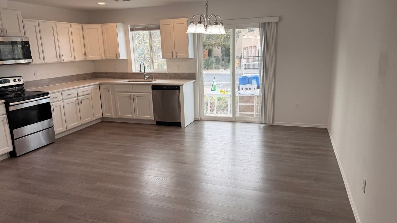 2637 W Marina Dr #6 - Photo 3 of 17
