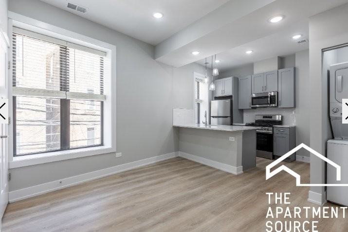 432 W Belden Ave #1