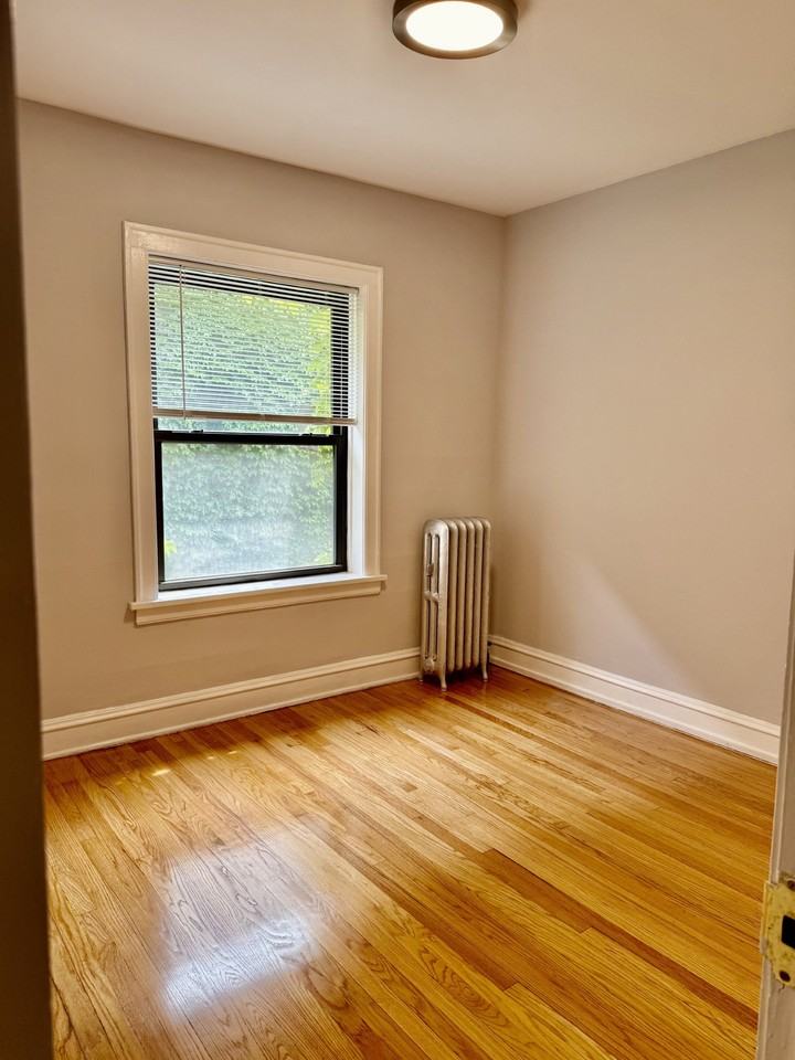 3161 N Hudson Ave #I2 - Photo 6 of 12