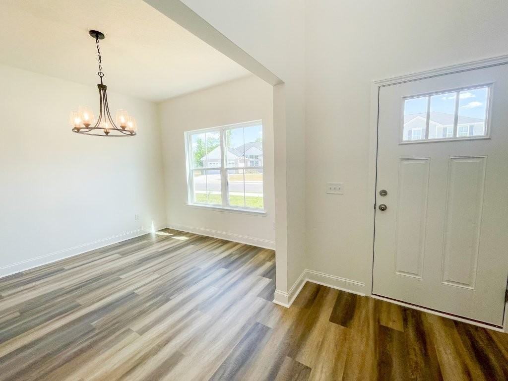 549 Meloney Dr - Photo 3 of 30