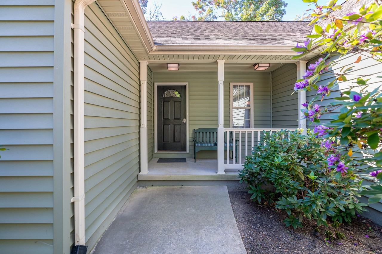 602 Sycamore Rd - Photo 2 of 20