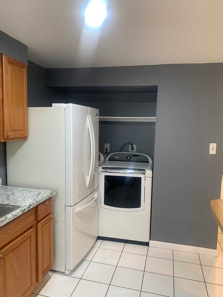 1027 N Central Ave - Photo 5 of 19