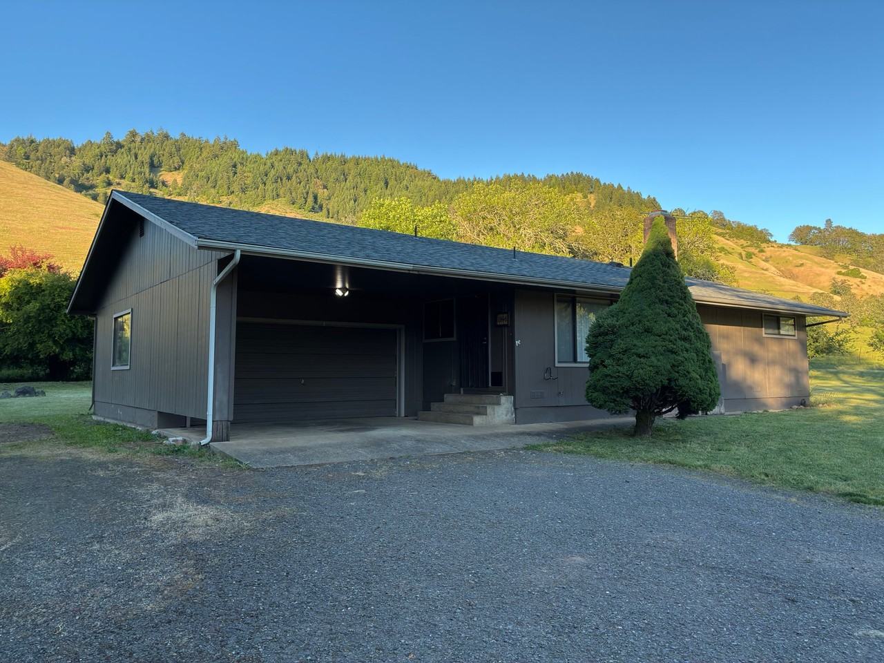 1996 Singleton Rd - Photo 2 of 17
