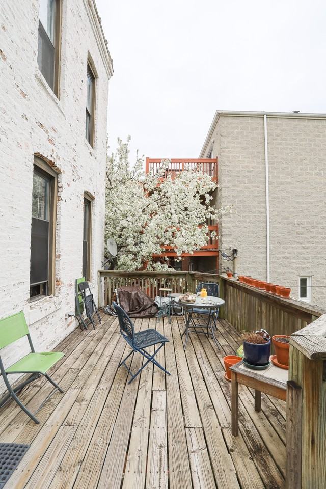 1454 W Erie St #2W - Photo 3 of 18